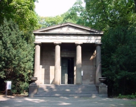 Schadow, Mausoleum im Schloßpark Charlottenburg